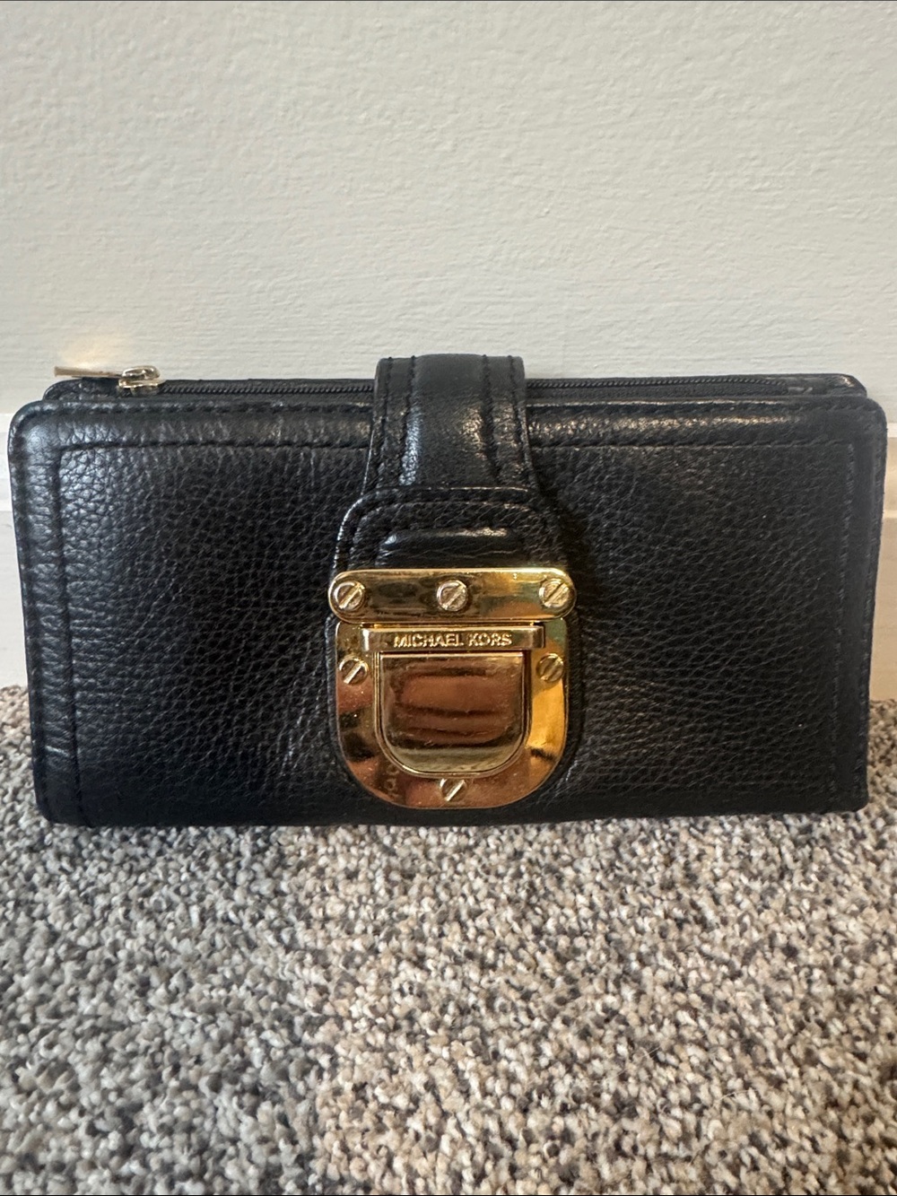 Michael Kors Leather Buckle Wallet w/Tons of Space